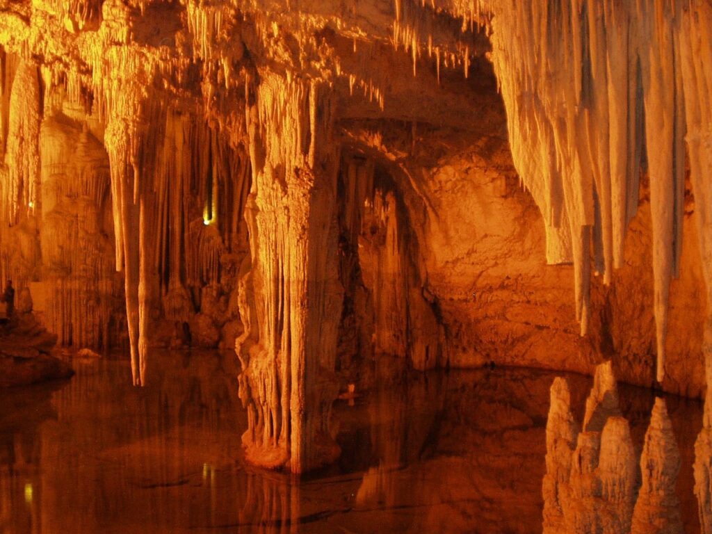cave-756_1280
