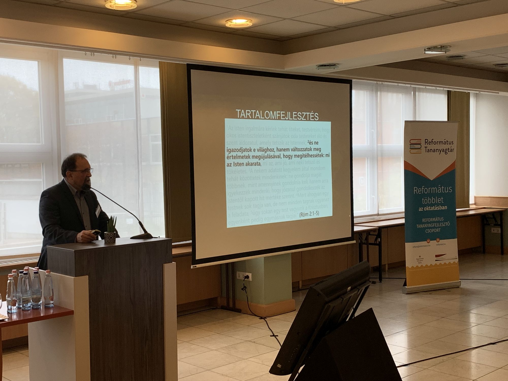 Ábrám Tibor előadása